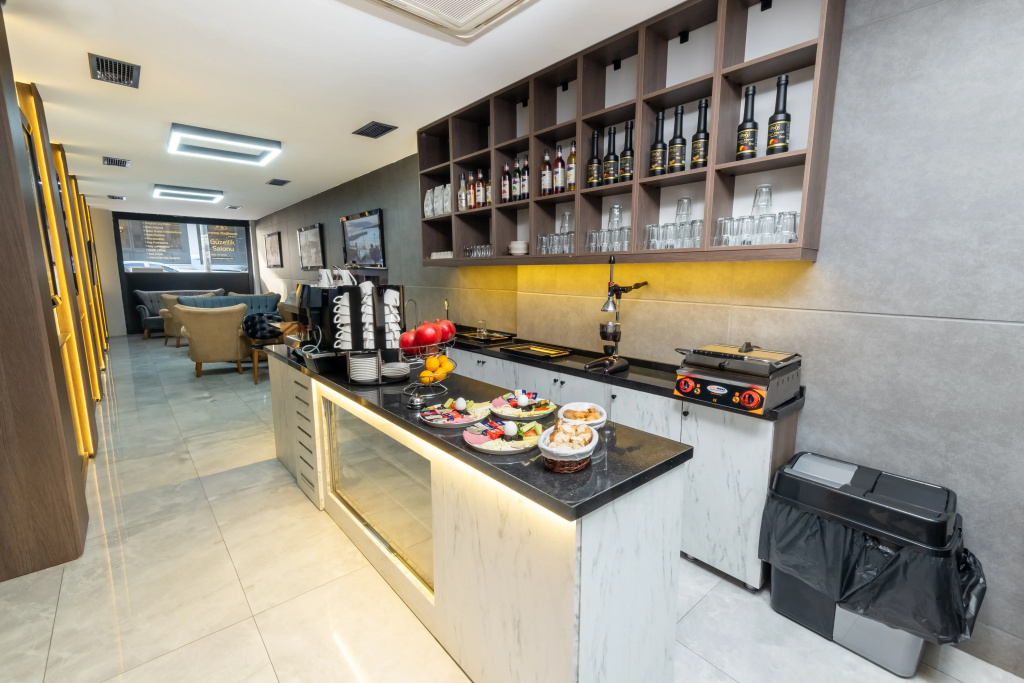 Отель Luxury Life Suites — фото