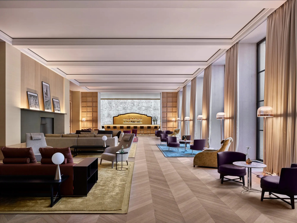 Lobby & Reception