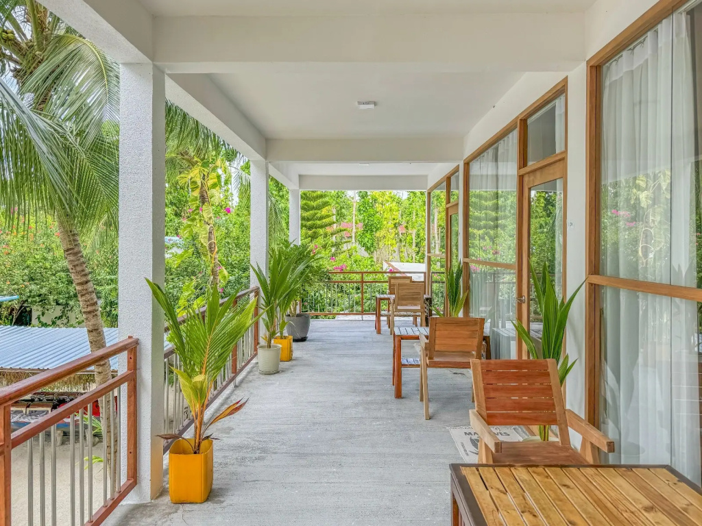Lagoon Villa Thoddoo — фото