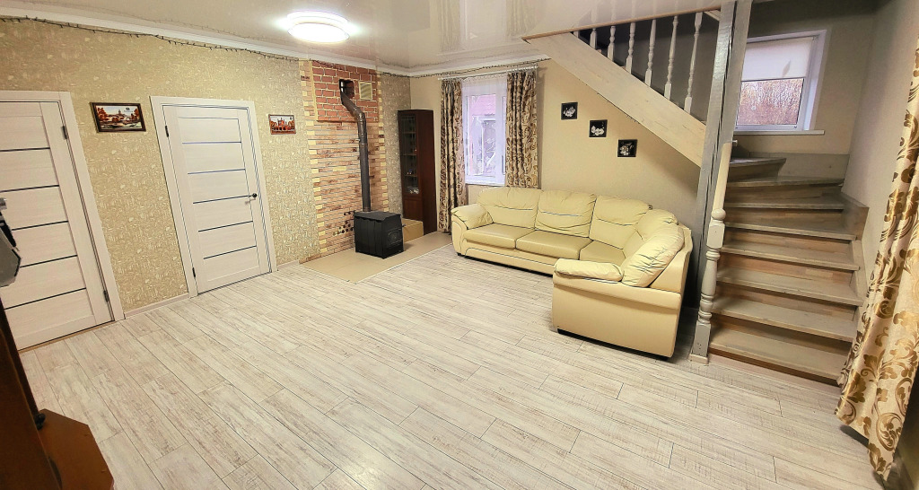 Шестиместный коттедж с видом на внутренний двор в Молгово