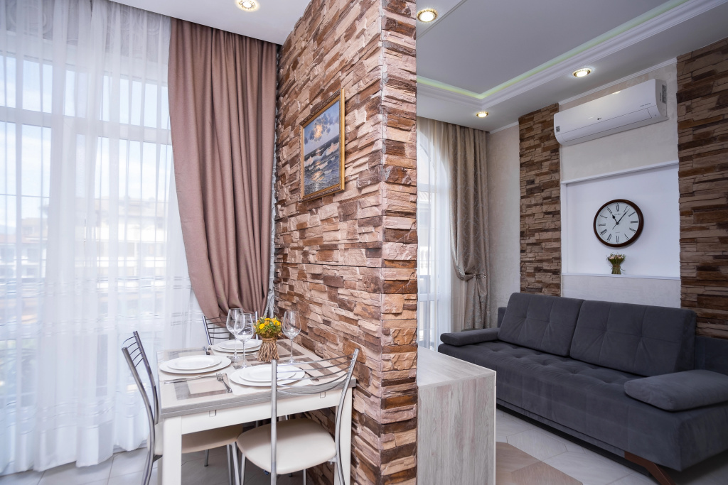 Апартаменты Red Apartments Арт Лайт Сити Апартамент Роллан — фото
