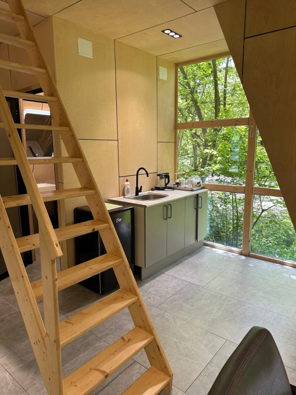 Четырёхместный коттедж с красивым видом из окна в Koban Spa Resort