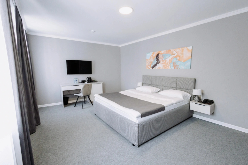 Номер Standard в Tor Hotel
