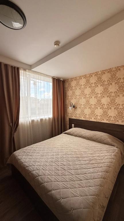 Comfort Double room with city view (full double bed)