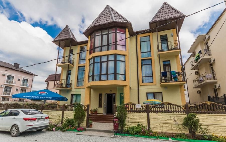 Hotel Alinka image