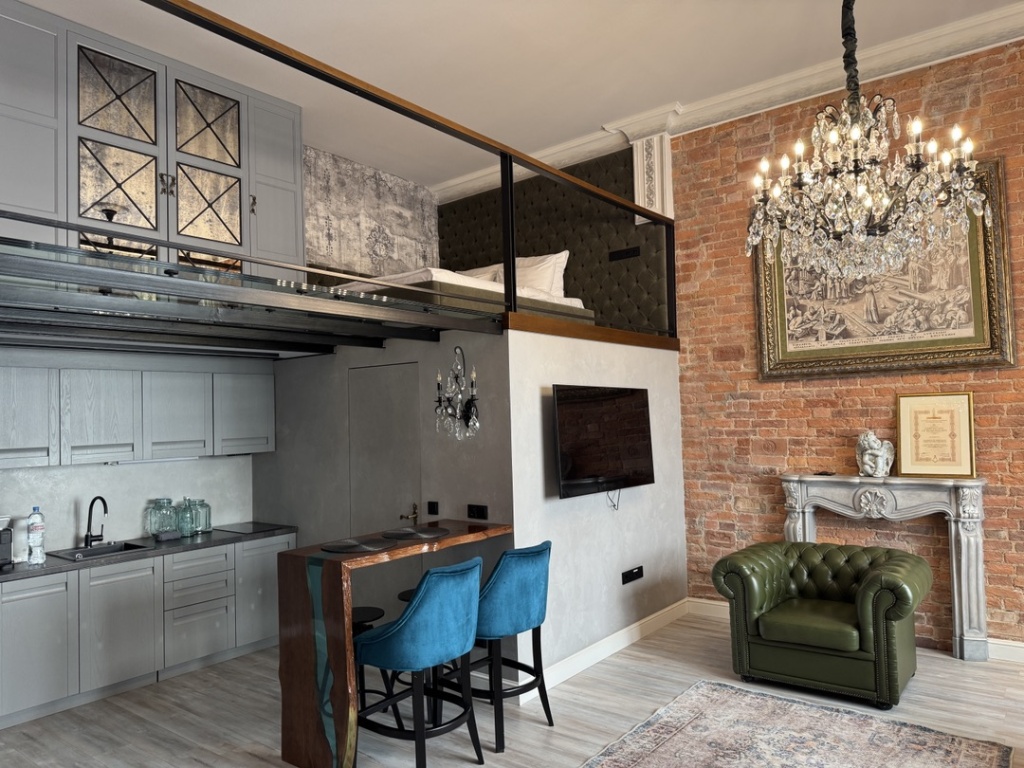 Отель Апартаменты D apartments двухуровневая студия-люкс в Санкт-Петербурге