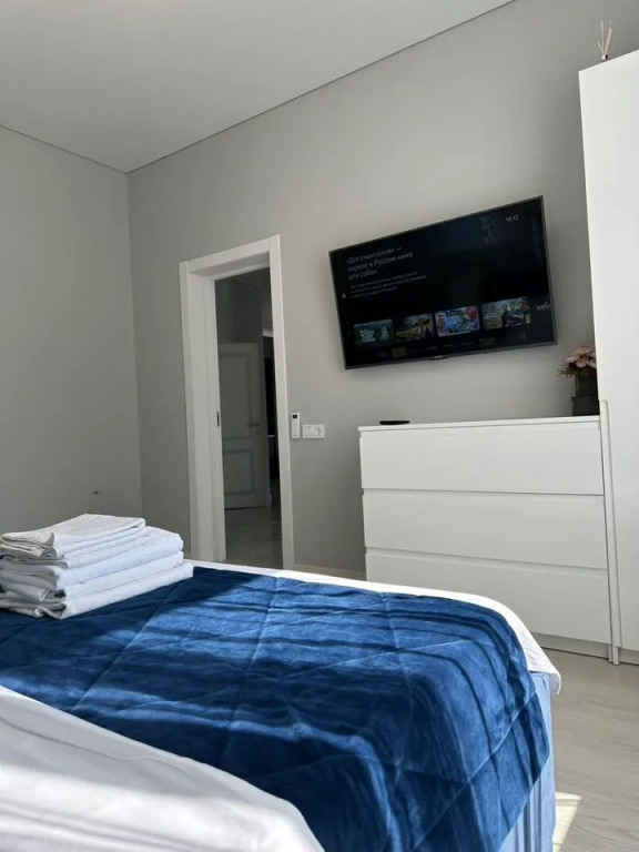 Коттедж с 3 комнатами с красивым видом из окна в Дом у реки