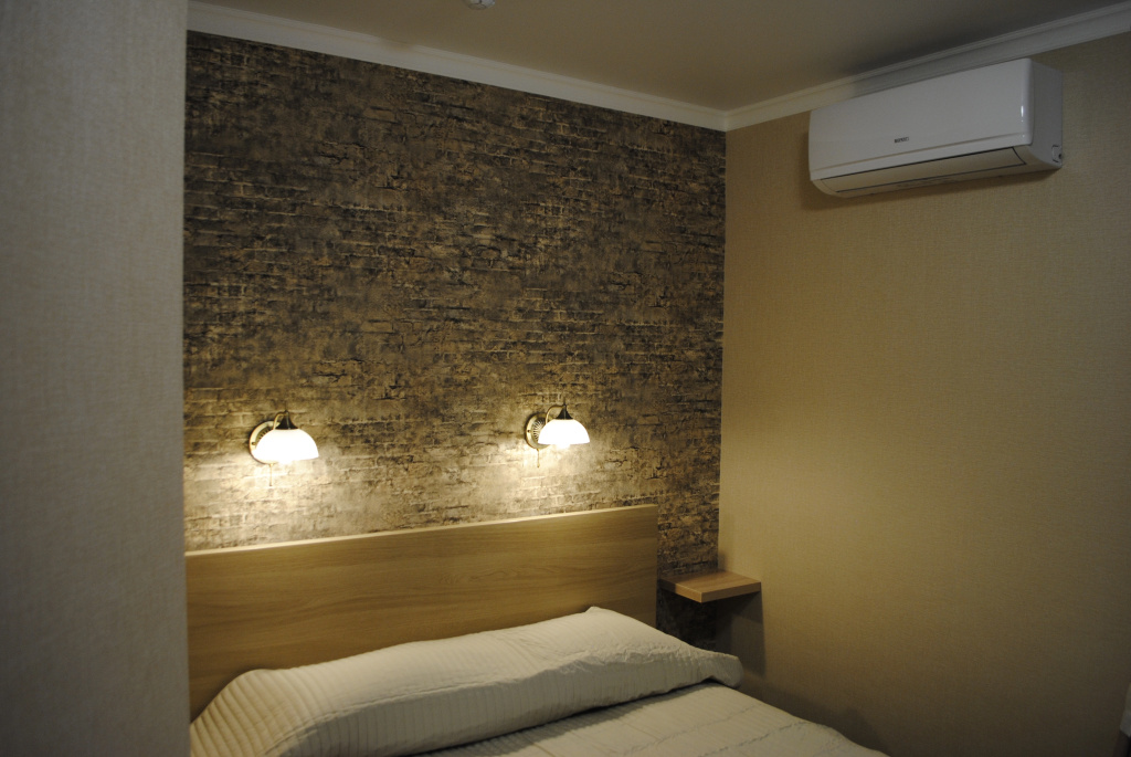 Classic Double room (full double bed)