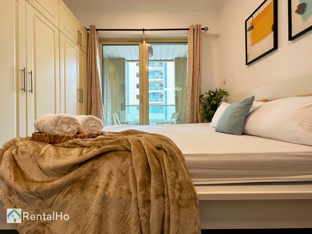 Квартира Quiet Marina Studio | Rooftop Pool | For 2 — 5