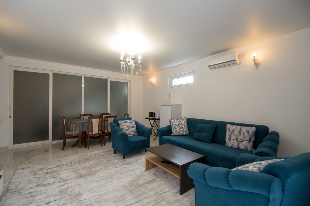 Четырёхместные апартаменты с балконом и с красивым видом из окна в Rodnik village&SPA