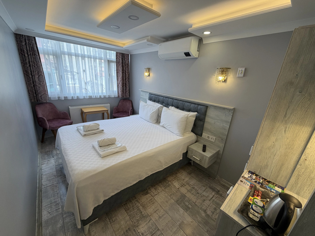 Comfort Double room (full double bed)