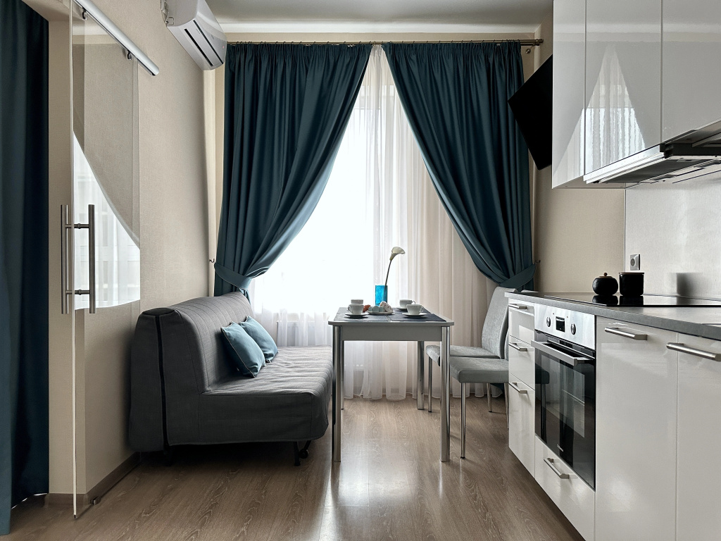 Апартаменты 2-х комнатные Luxe du Soleil на Пионерском проспекте — фото