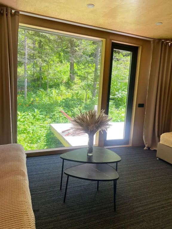 Quadruple Studio with mountain view