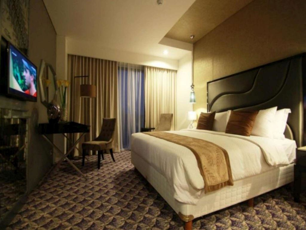Deluxe Double room (full double bed)