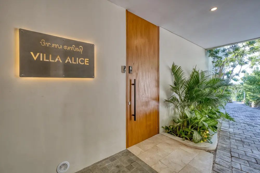Alice Bingin Hills Villa