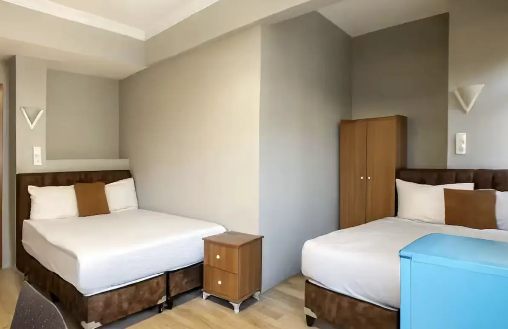 Economy Double room (twin beds)