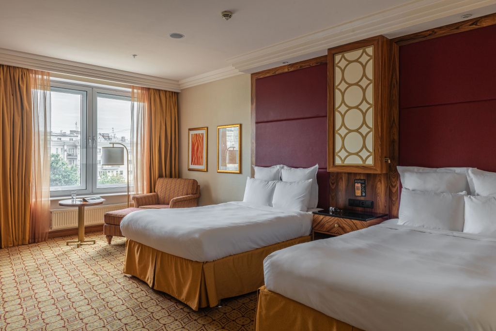 MonArch Moscow Hotel (ex. Renaissance Monarch) Room Type - Deluxe Double room twin beds