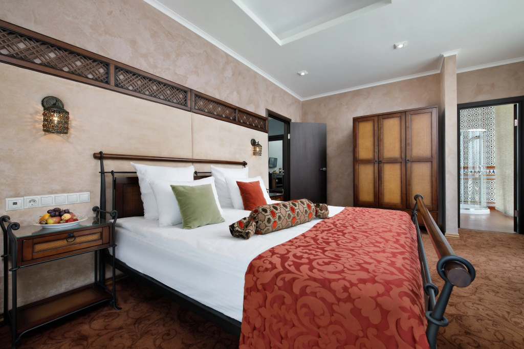 2 Bedrooms Double Suite with view (full double bed)