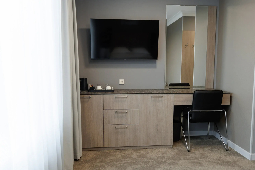 Belyij Medved Hotel Room Type - Standard Double Family room with courtyard view full double bed