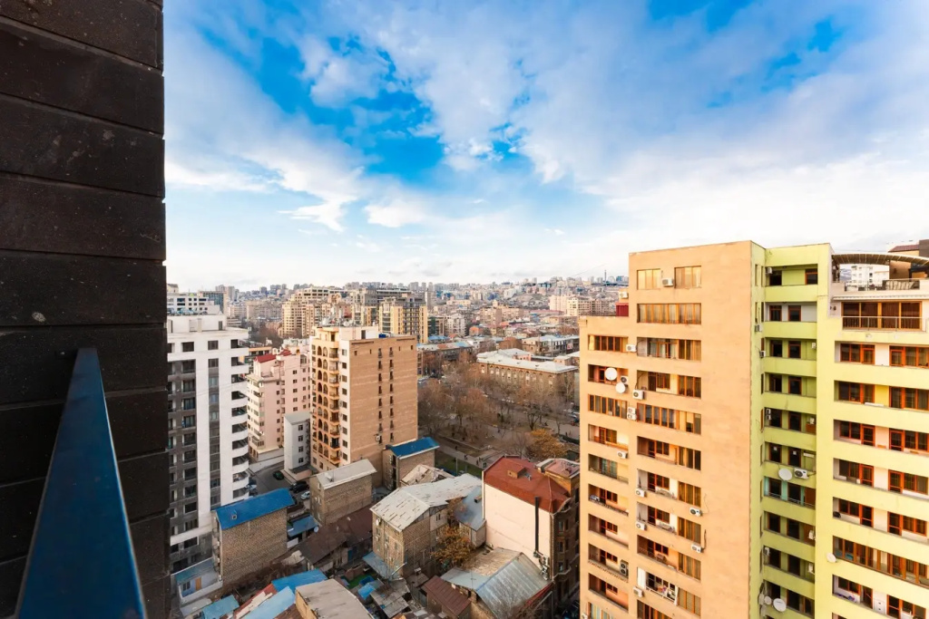 On Koghbatsi Str. 16-152 Apartments