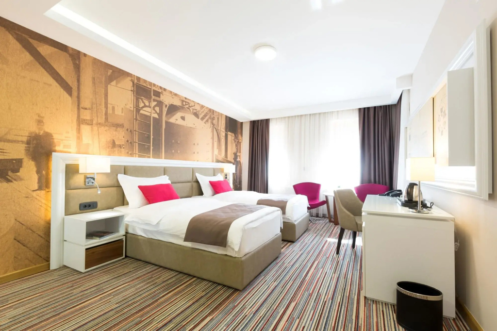 Hotel Tesla - Smart Stay — фото