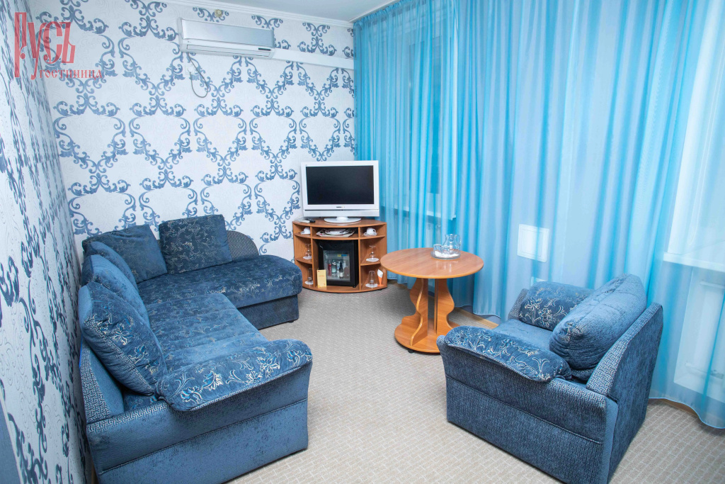 No. 329 Single Suite