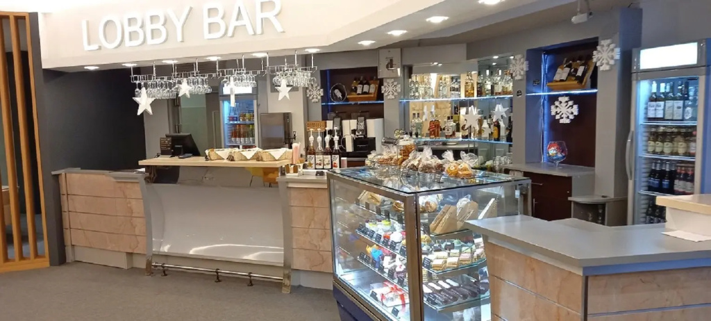 Food & Beverage