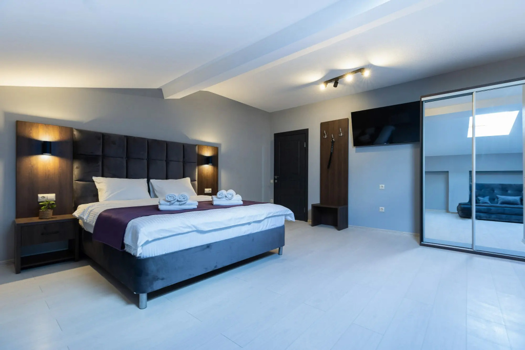 Atmosphere Guest House Room Type - Standard Mini Double room full double bed