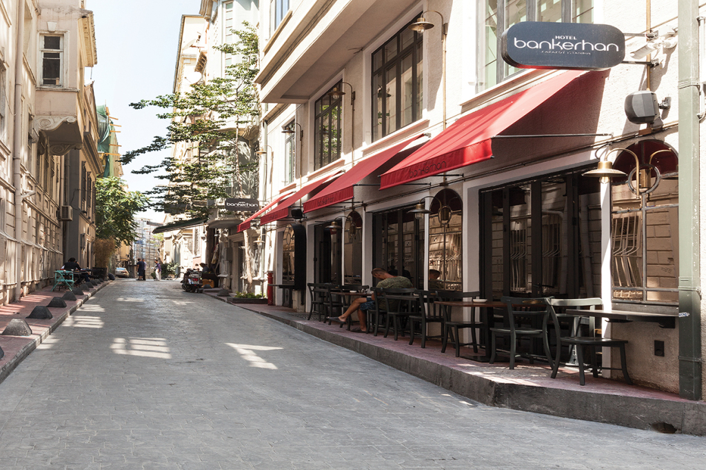 Bankerhan Hotel by null