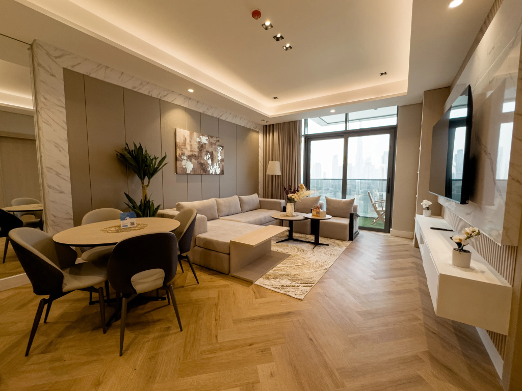 Апартаменты Vserve Elevate Your Stay with Stunning Skyline Views — фото