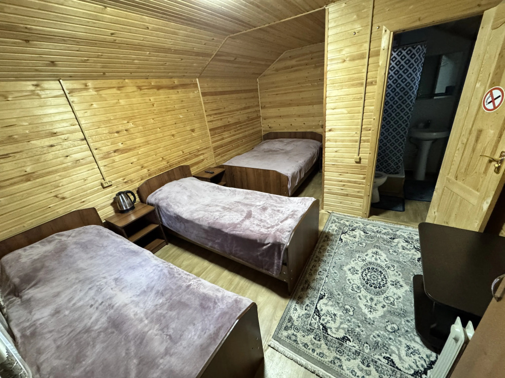 Четырёхместный коттедж с красивым видом из окна в Эверест