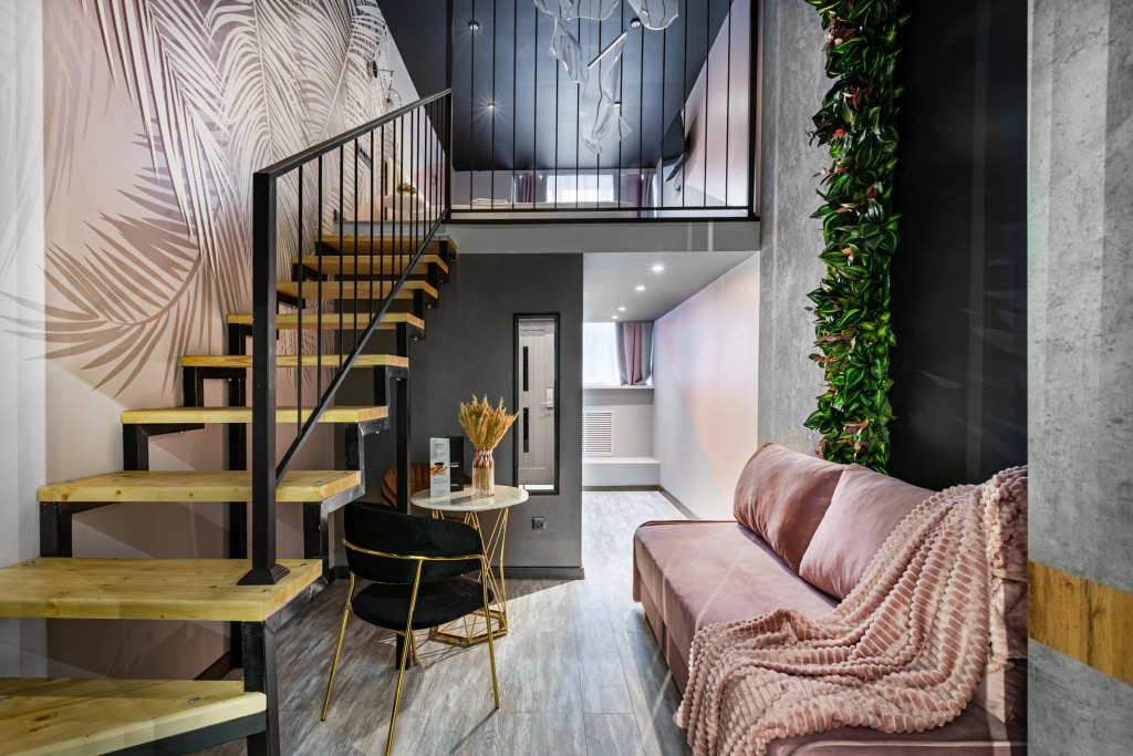 Lobby & Reception