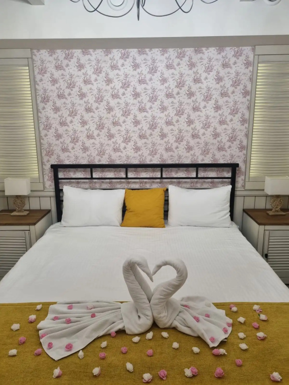 3 Bedrooms Suite with city view