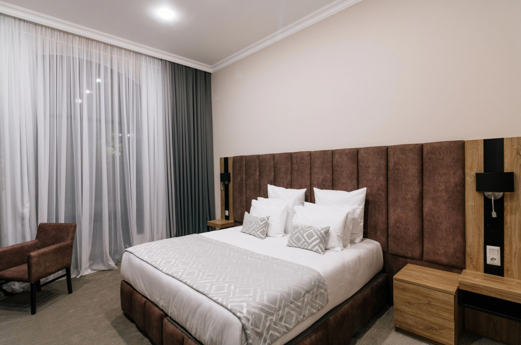 Central City Hotel Room Type - Deluxe Double Junior full double bed