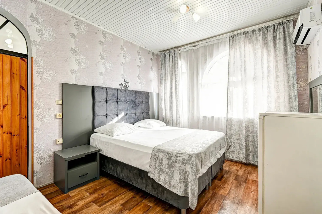 Triple room with balcony