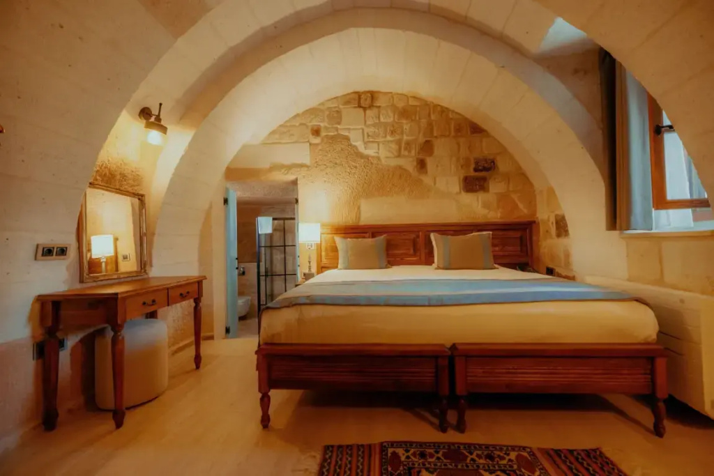 Deluxe Double room with view (full double bed)