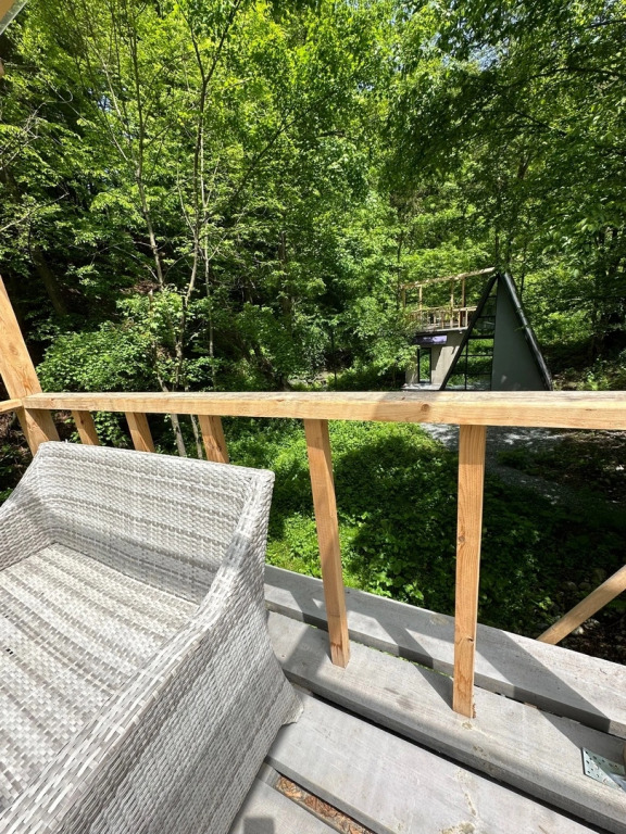 Четырёхместный коттедж с красивым видом из окна в Koban Spa Resort