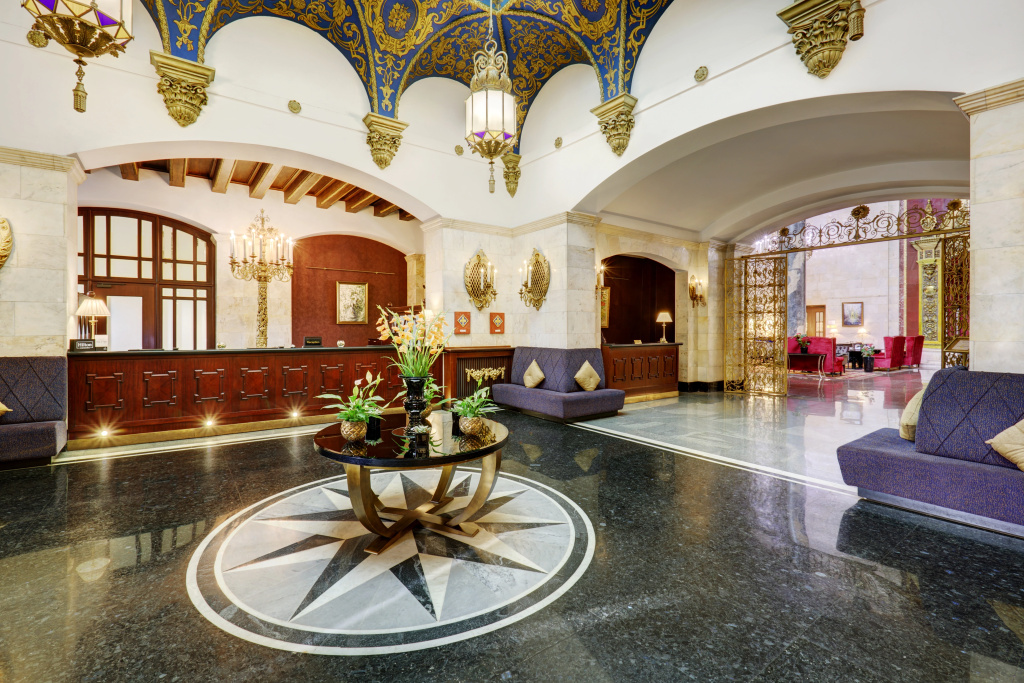 Отель Hilton Москва Ленинградская — фото