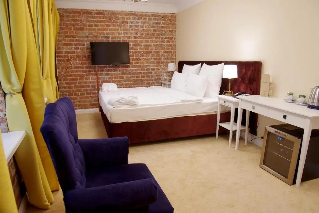 Barin Rezidens Tsentr Hotel Room Type - Chair bed Double Junior Suite full double bed