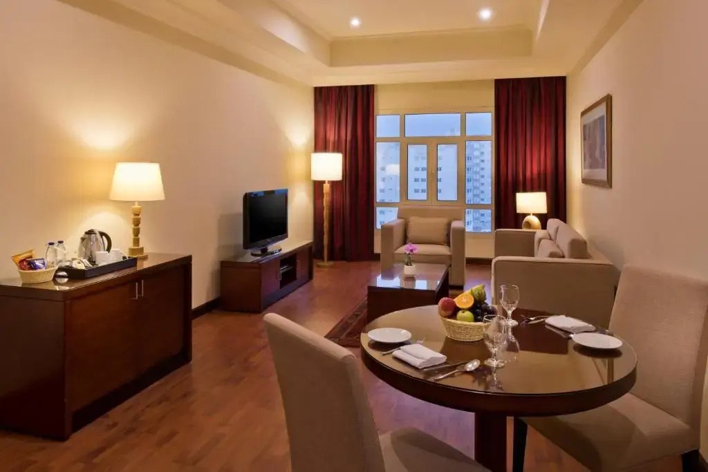 Executive Suite with city view