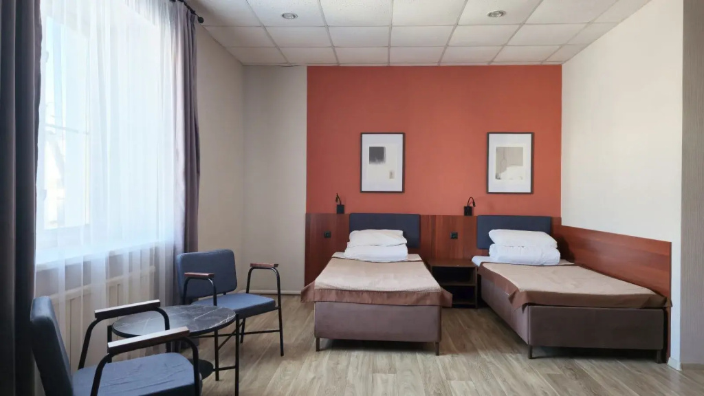 Standard Triple room