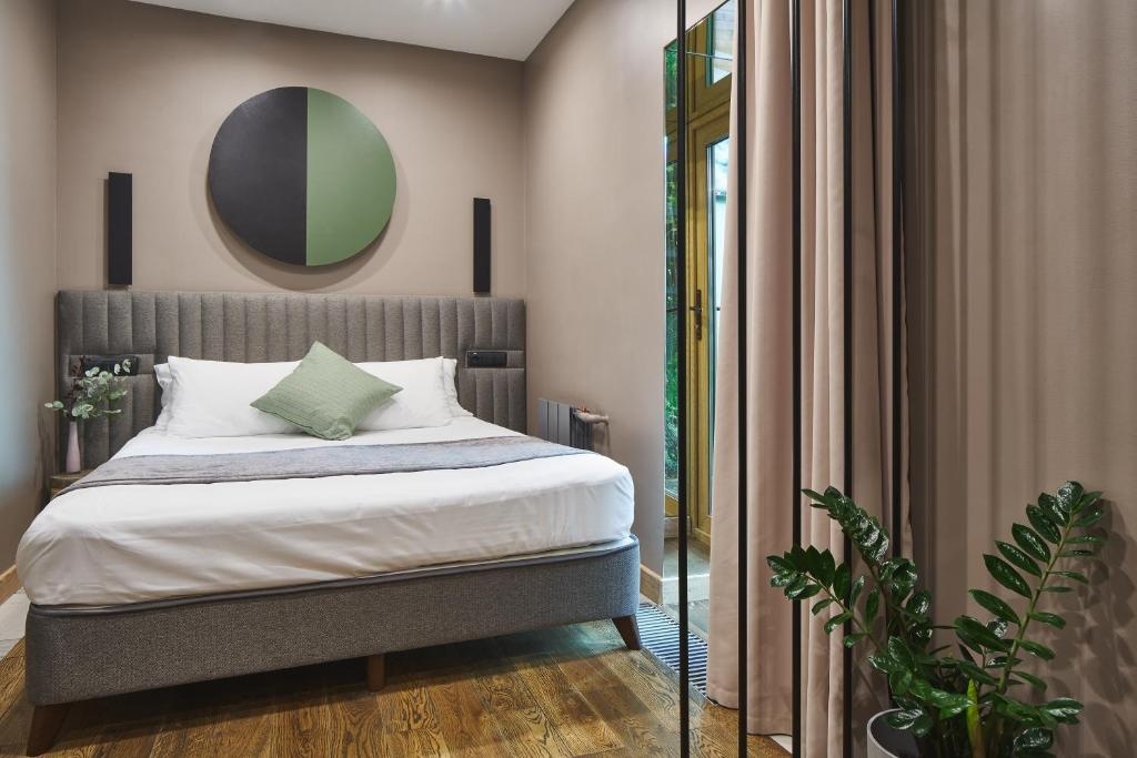 The Faces Moyka Room Type - Standard Double room full double bed