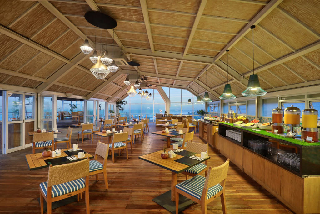 Курортный отель Aston Canggu Beach Resort — фото