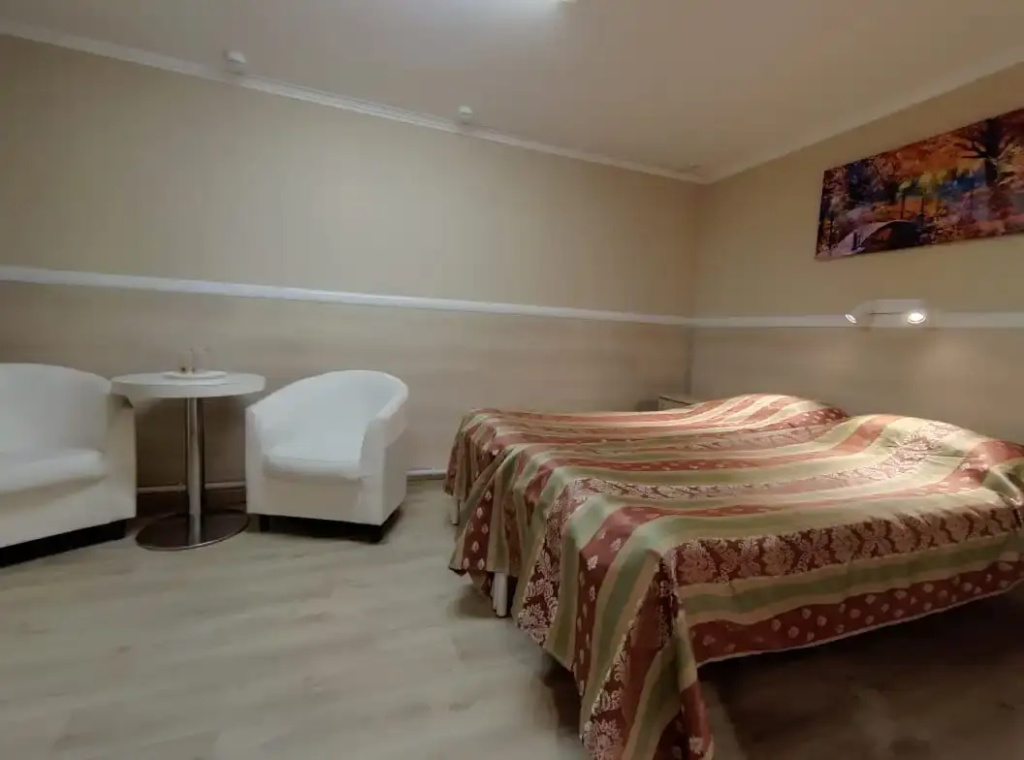 2 Bedrooms Standard Family room