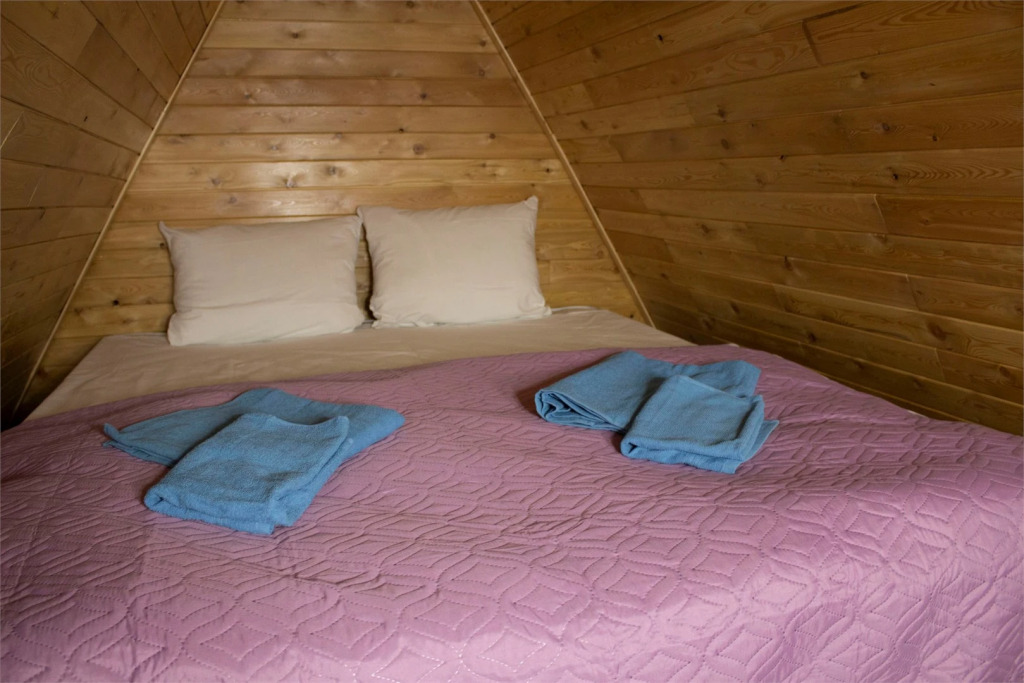 Коттедж с видом на реку в Брусника