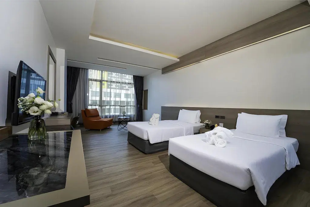 Deluxe Double room with balcony (full double bed)