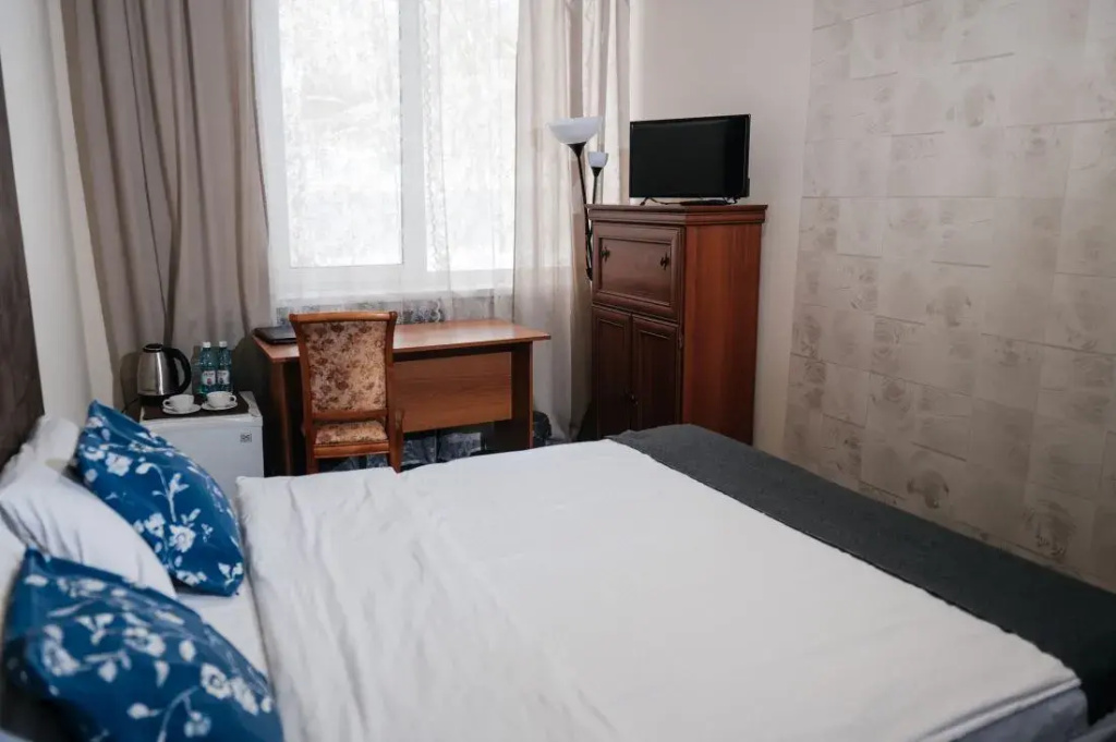 Shishka Hotel Room Type - Standard Double room full double bed