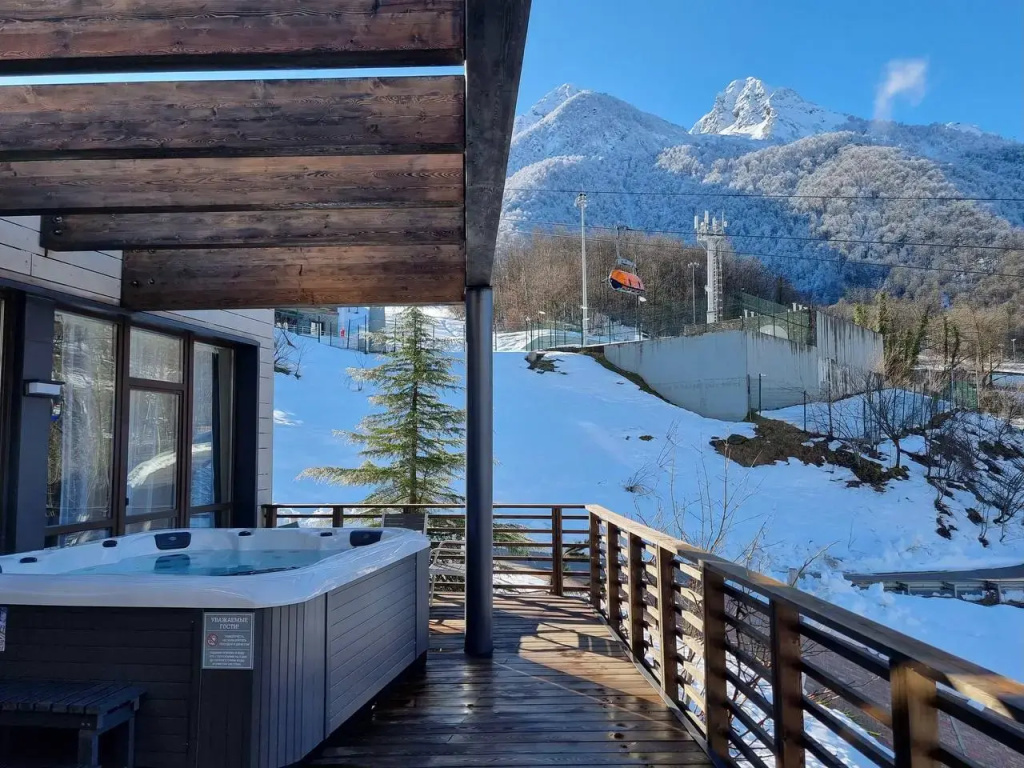 SKAIPARK Apart-Hotel Room Type - 3 Bedrooms with Jacuzzi on Terrace Villa with mountain view