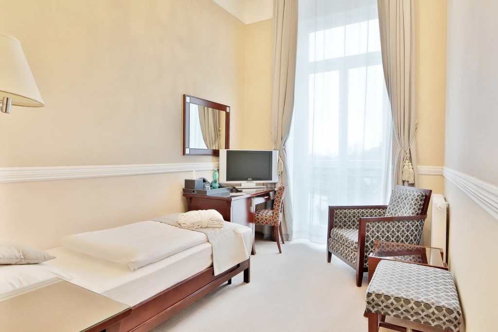 Standard Single room
