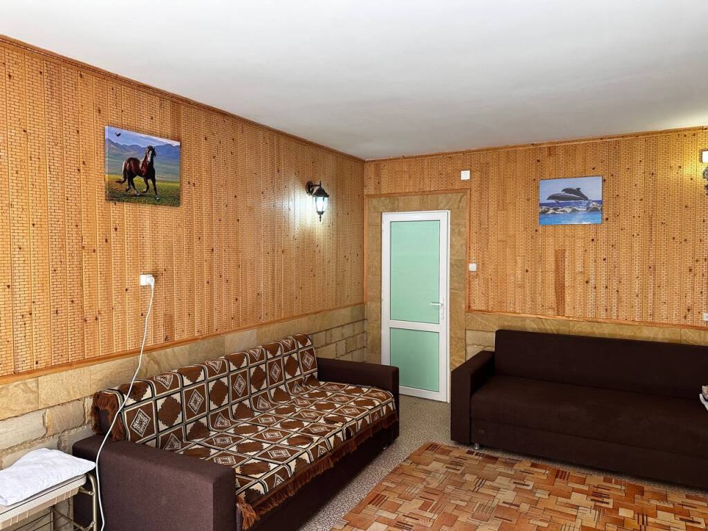 Коттедж с красивым видом из окна в Гостевой дом